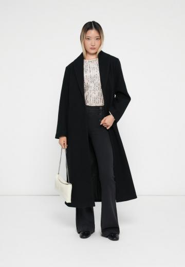 Шерстяное пальто