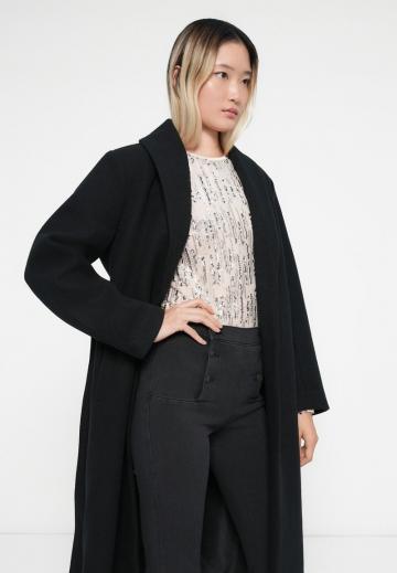 Шерстяное пальто