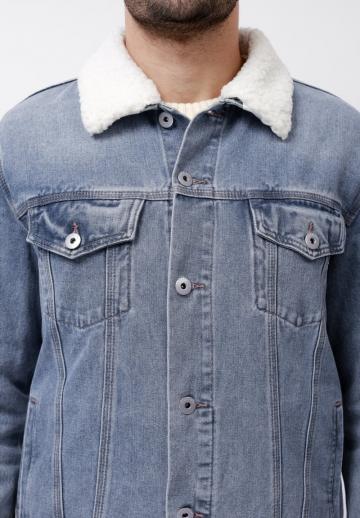 Джинсовая куртка