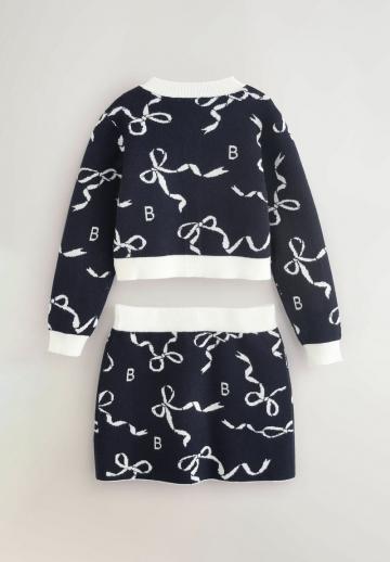 Вязаная кофта