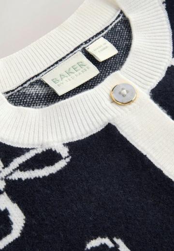 Вязаная кофта