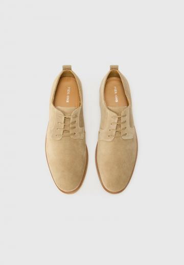 Ботинки на шнуровке