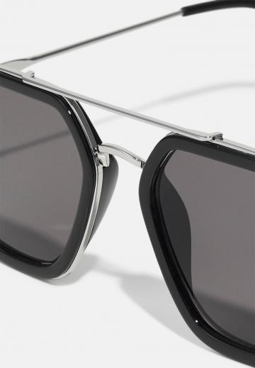 Солнечные очки