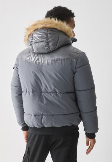 Зимняя куртка