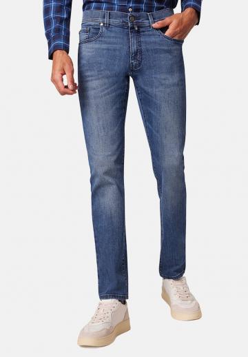 Узкие джинсы