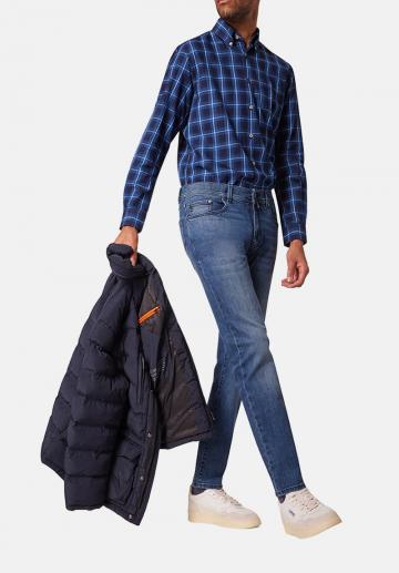 Узкие джинсы