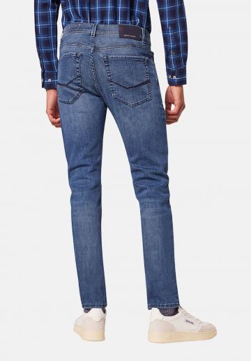 Узкие джинсы