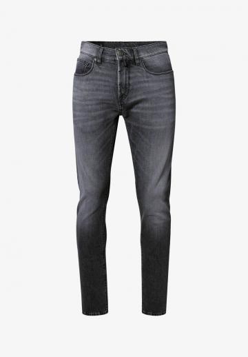 Узкие джинсы