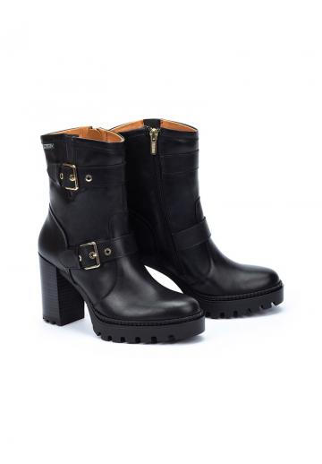 Полусапожки на высоком каблуке