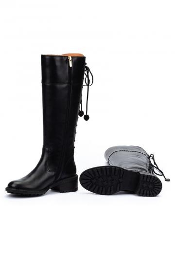 Сапоги на шнуровке