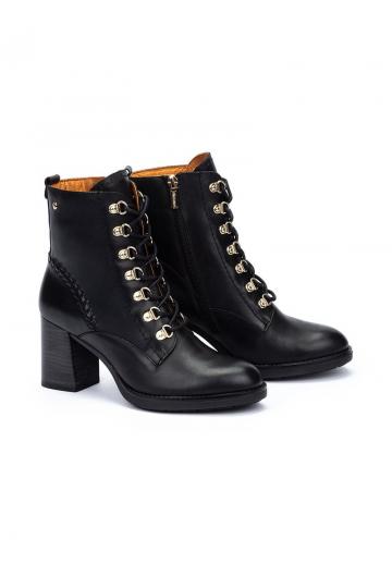 Полусапожки на высоком каблуке