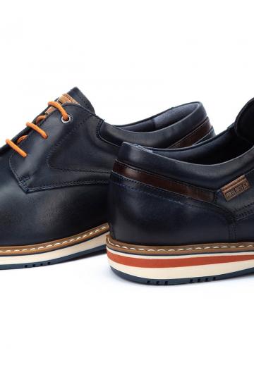 Ботинки на шнуровке