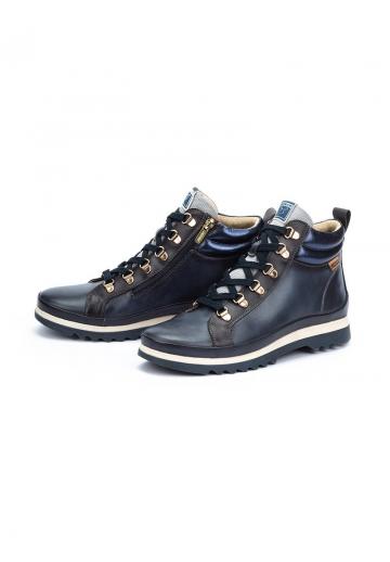 Ботинки на шнуровке