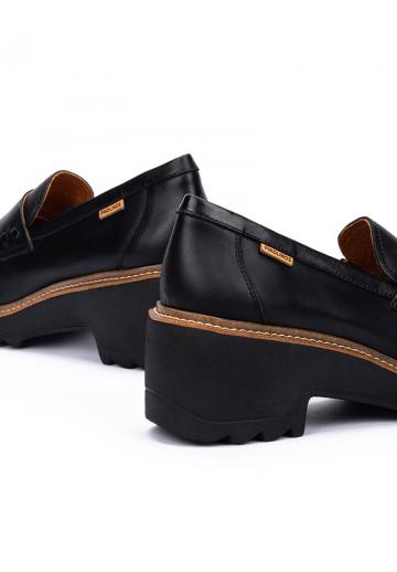 Полуботинки