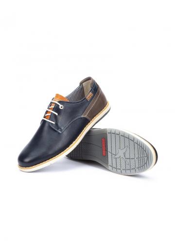 Ботинки на шнуровке