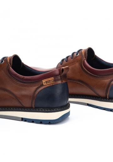 Ботинки на шнуровке