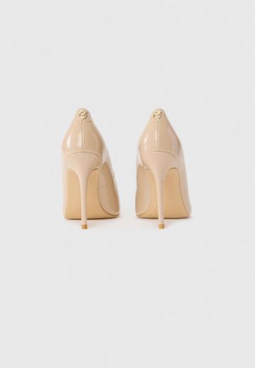 Туфли на высоком каблуке