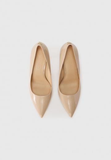 Туфли на высоком каблуке