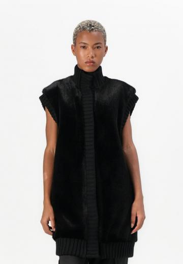 Пуховой жилет