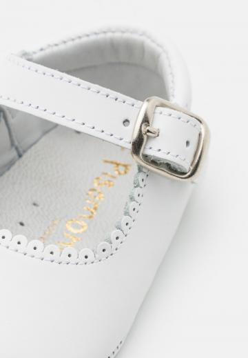 Детская обувь