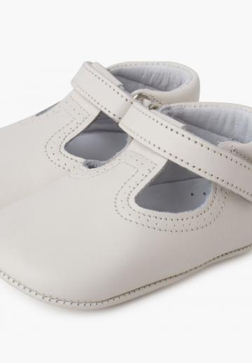 Детская обувь