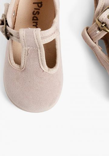 Детская обувь