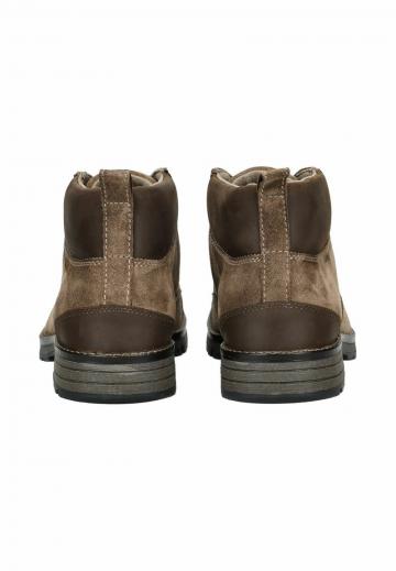 Ботинки на шнуровке