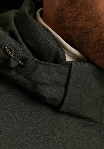 Зимняя куртка