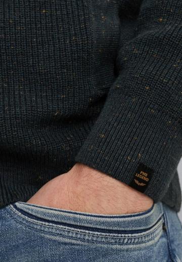 Вязаная кофта