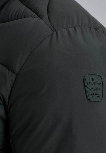 Зимняя куртка