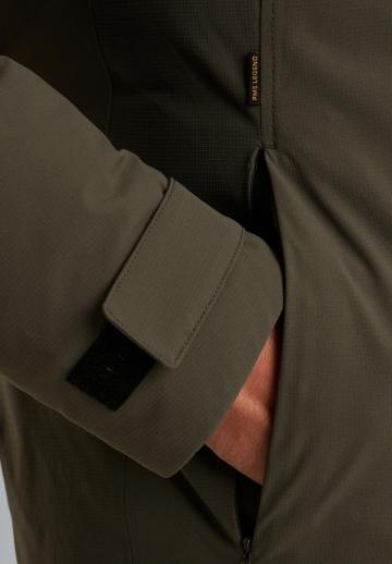 Зимняя куртка