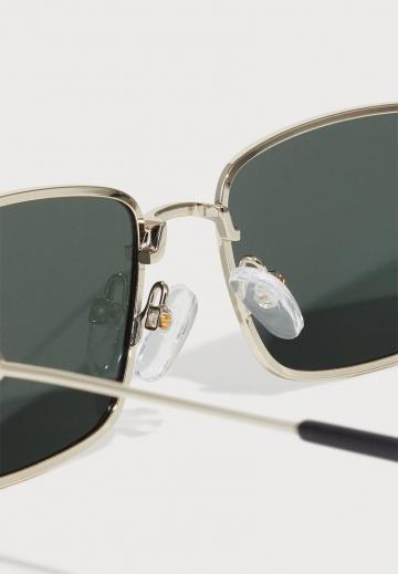 Солнечные очки