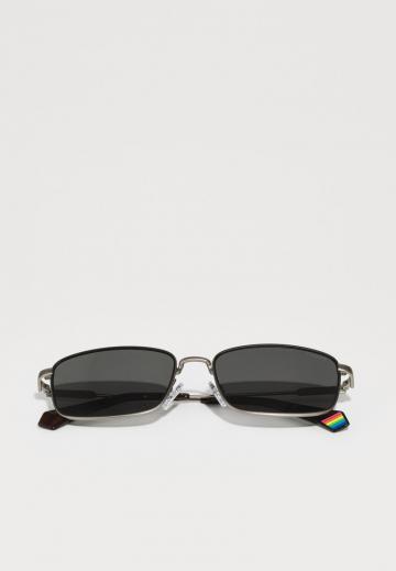 Солнечные очки