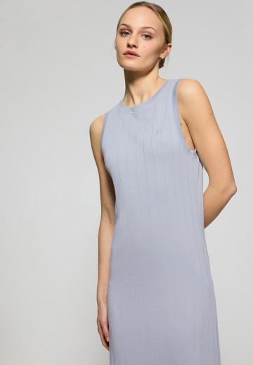 Вязаное платье