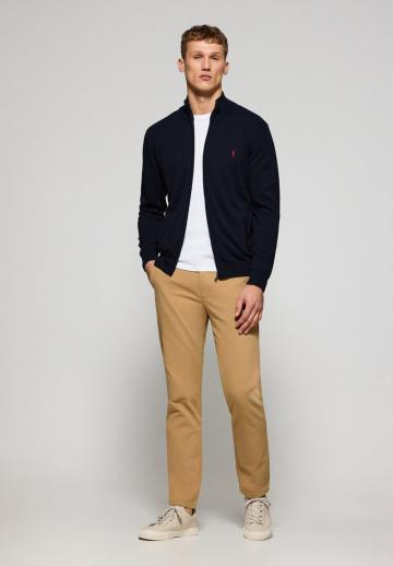 Вязаная кофта