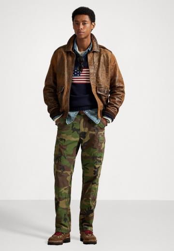 Брюки с накладными карманами