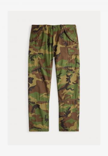 Брюки с накладными карманами