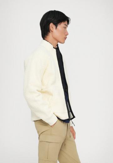 Флисовая куртка