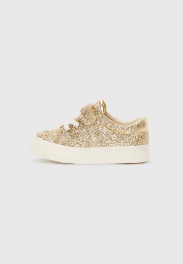 Детская обувь