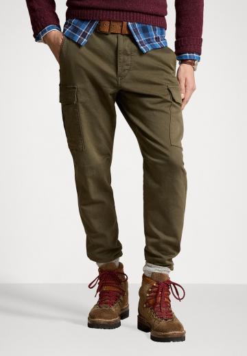 Брюки с накладными карманами