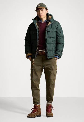 Брюки с накладными карманами