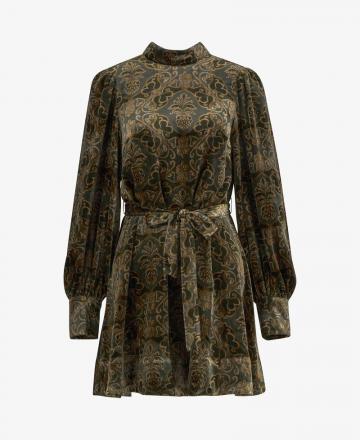 Короткое платье