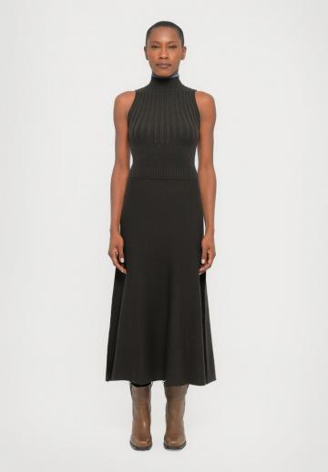 Платье макси