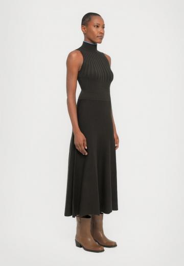 Платье макси