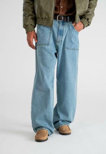 Прямые джинсы