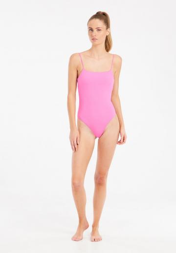 Слитный купальник