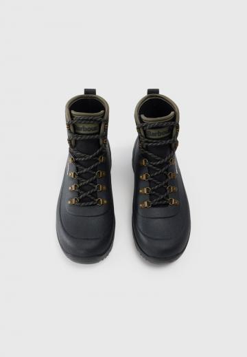 Ботинки на шнуровке