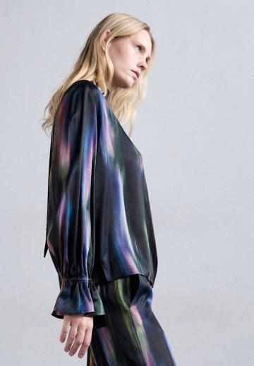 Атласная блузка