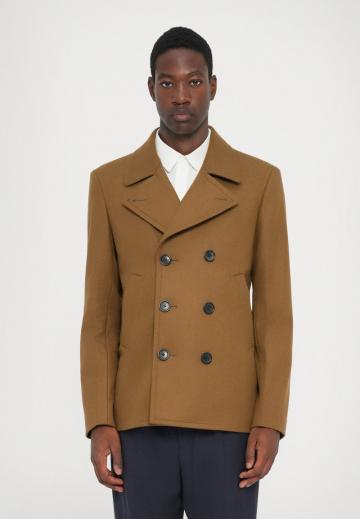 Короткое пальто