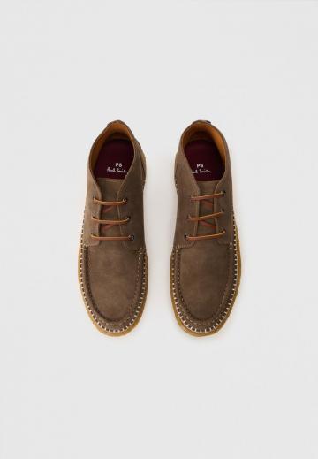 Ботинки на шнуровке